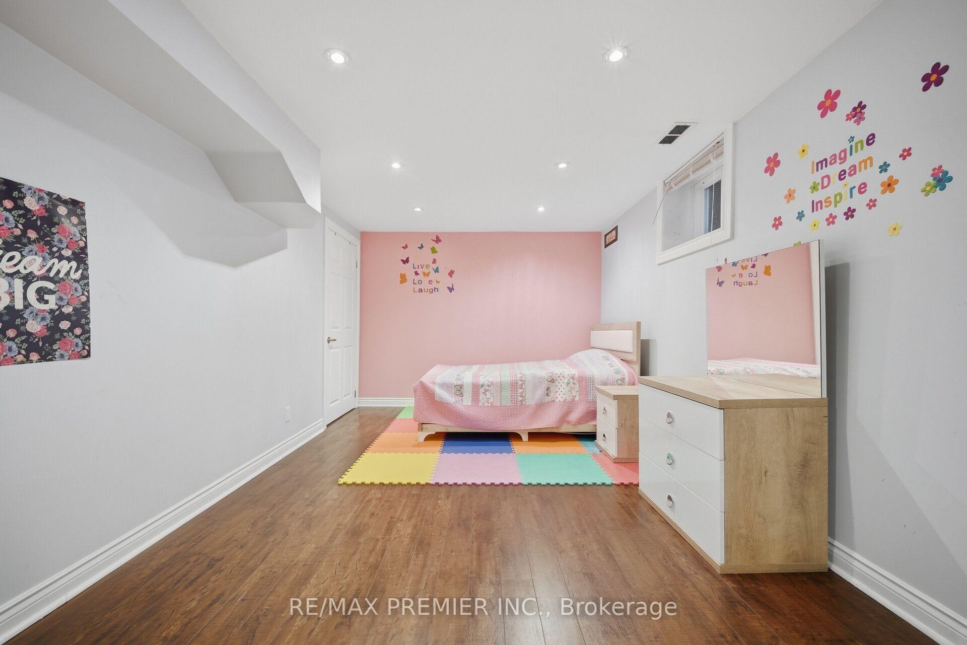 Photo 29 of 91 Wigmore Drive, North York, Victoria Village — HOMEH
