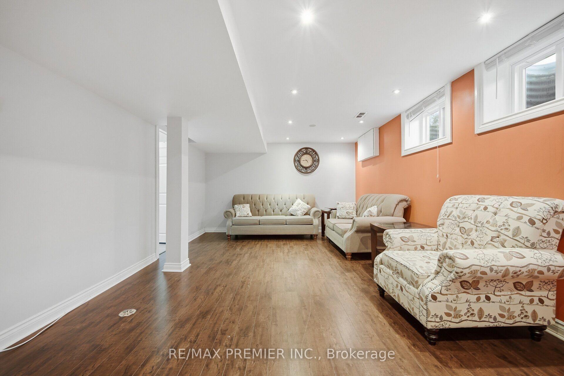Photo 34 of 91 Wigmore Drive, North York, Victoria Village — HOMEH