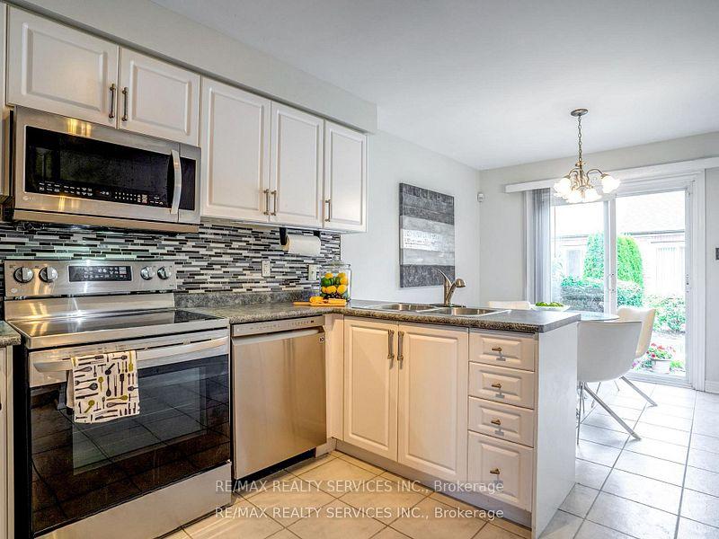 Photo 29 of 8 Seashell Place, Brampton, Sandringham-Wellington — HOMEH