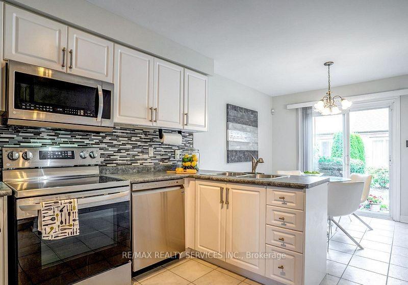 Photo 30 of 8 Seashell Place, Brampton, Sandringham-Wellington — HOMEH