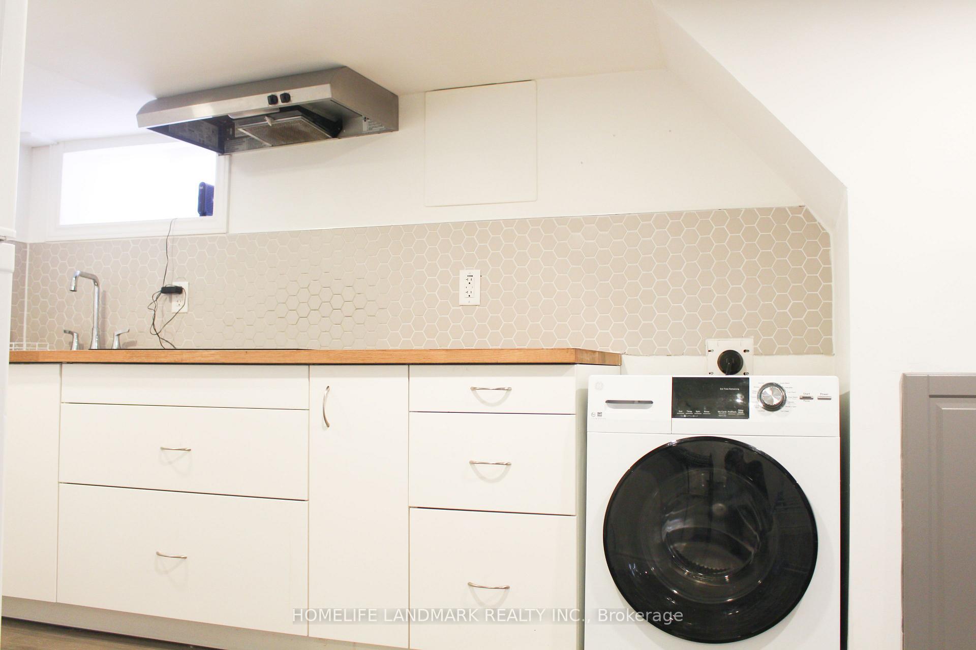 Photo 6 of 38 Glenvalley Drive, North York, Mount Dennis — HOMEH