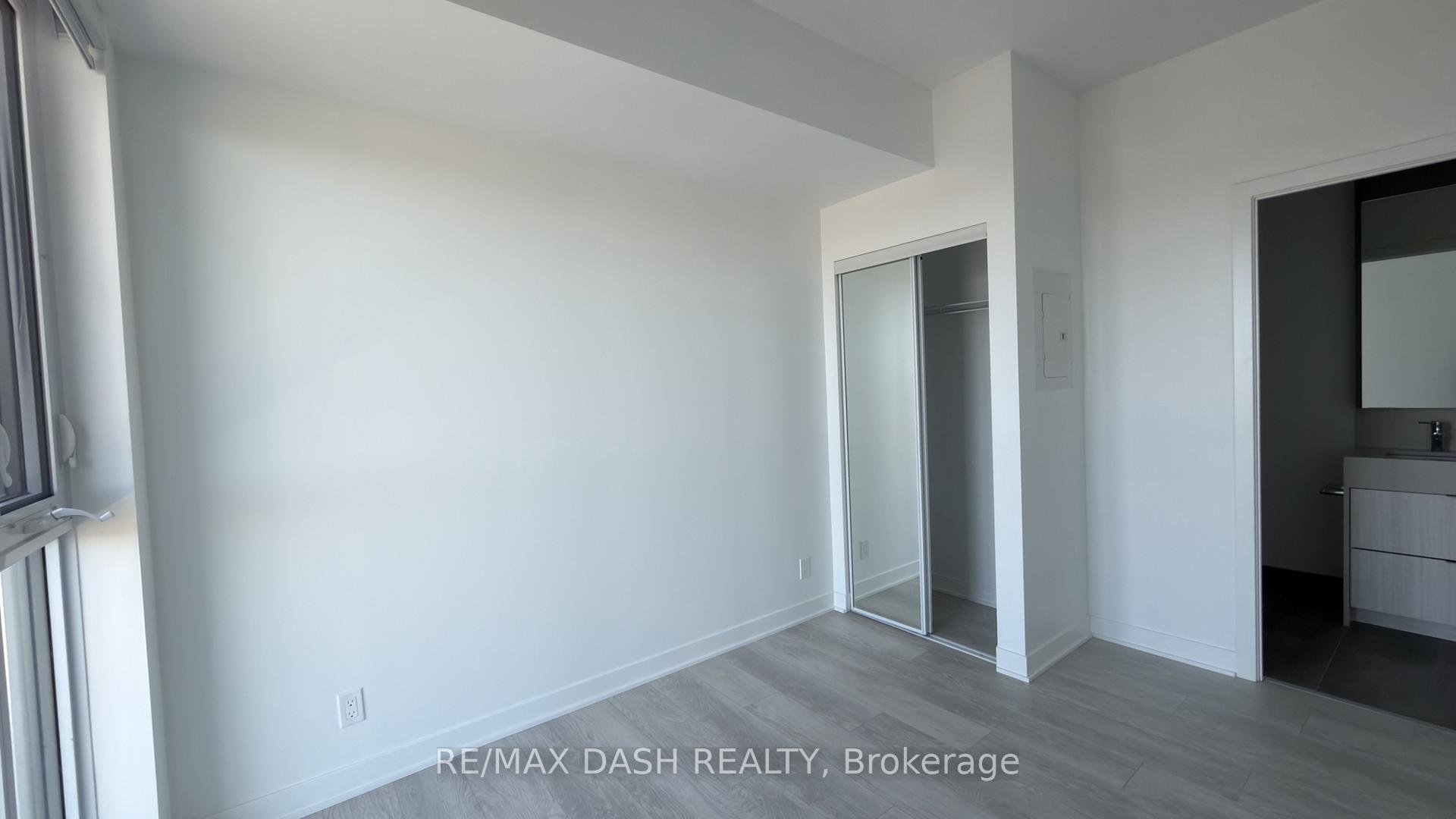 Photo 11 of Unit 2820, 6 Flavelle Trail, Vaughan, Steeles West Industrial — HOMEH