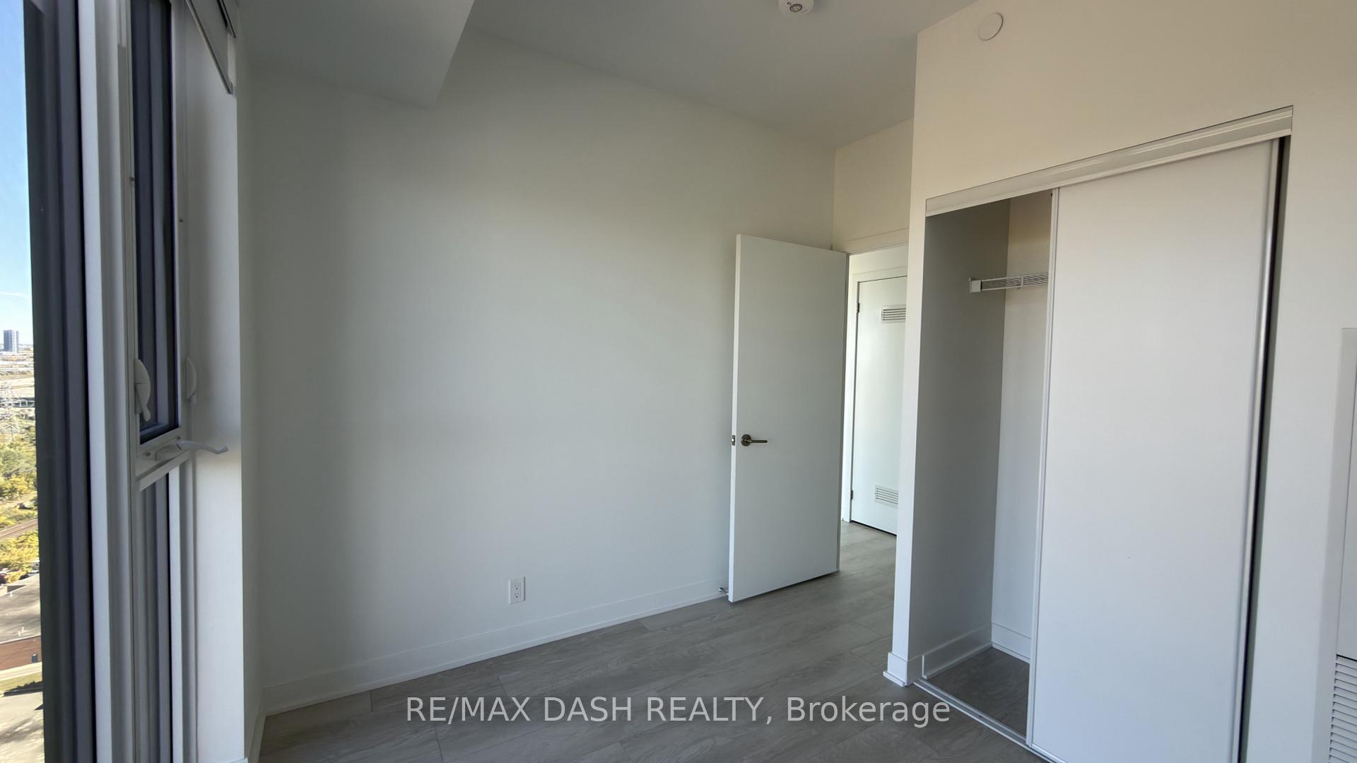 Photo 14 of Unit 2820, 6 Flavelle Trail, Vaughan, Steeles West Industrial — HOMEH