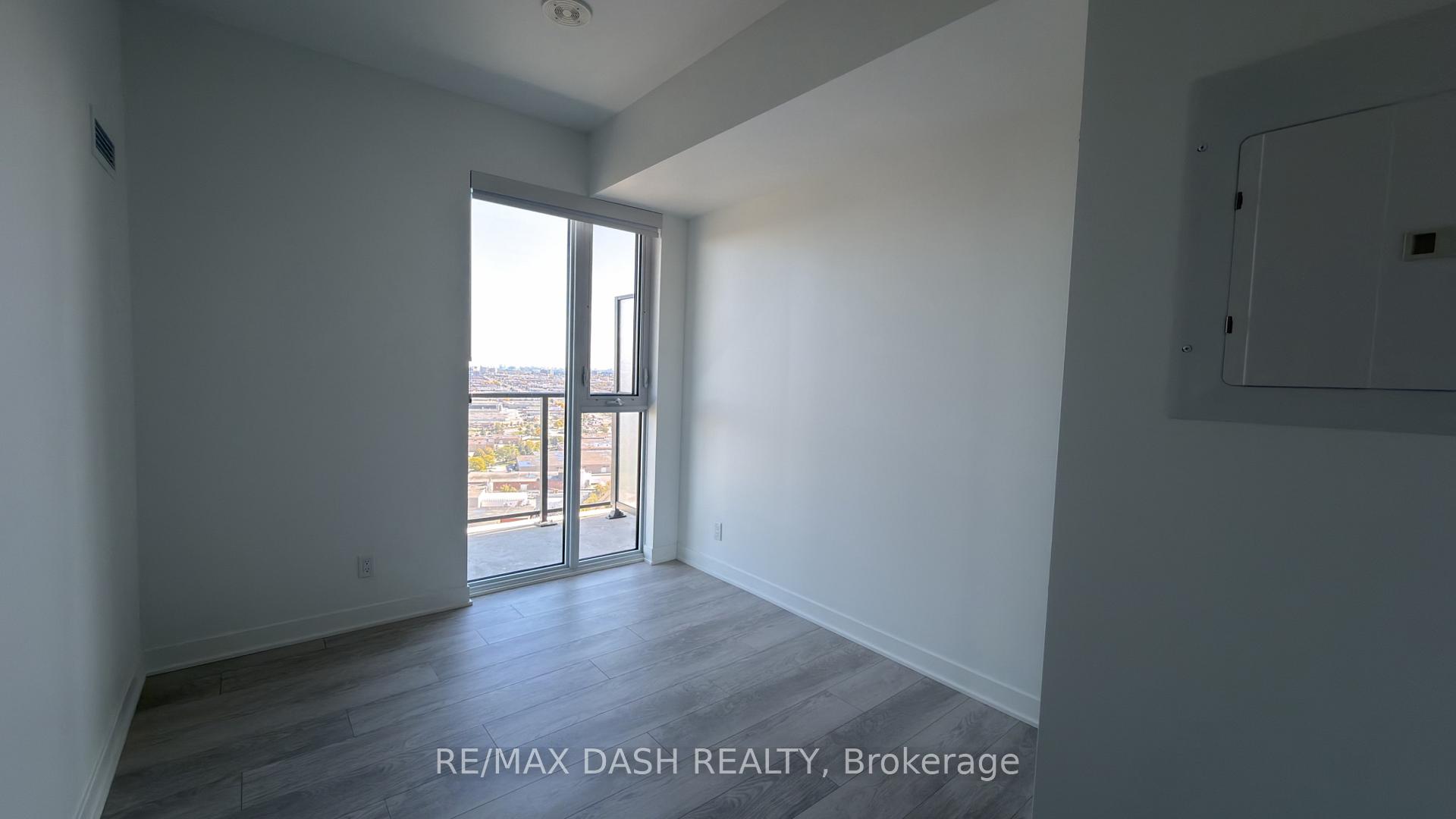 Photo 16 of Unit 2820, 6 Flavelle Trail, Vaughan, Steeles West Industrial — HOMEH