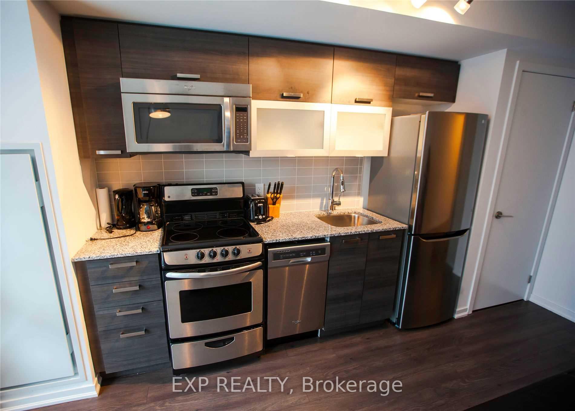 Photo 16 of 68 Abell Street, Toronto, Little Portugal — HOMEH