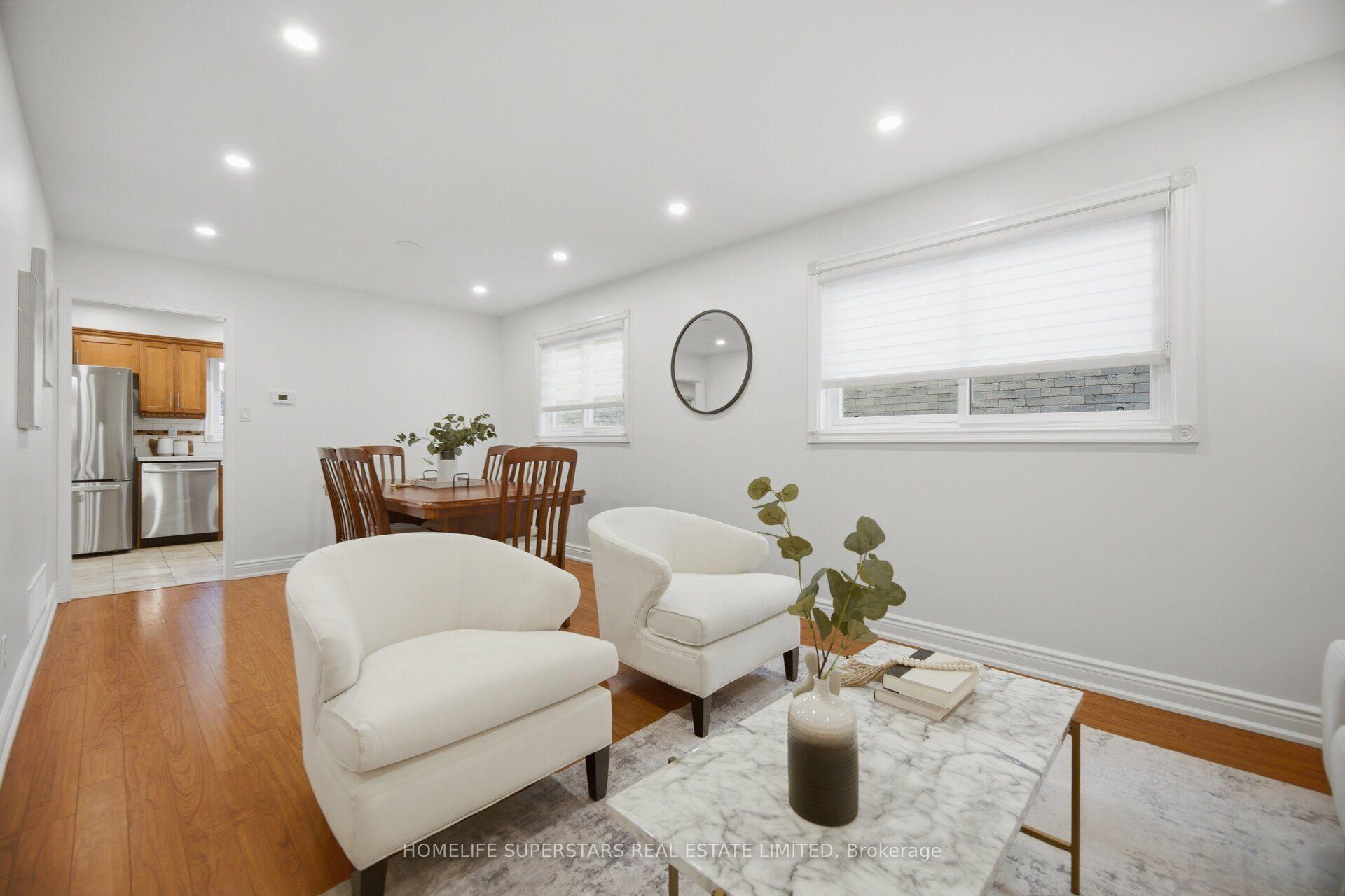 Photo 5 of 177 Surbray Grove, Mississauga, Fairview — HOMEH