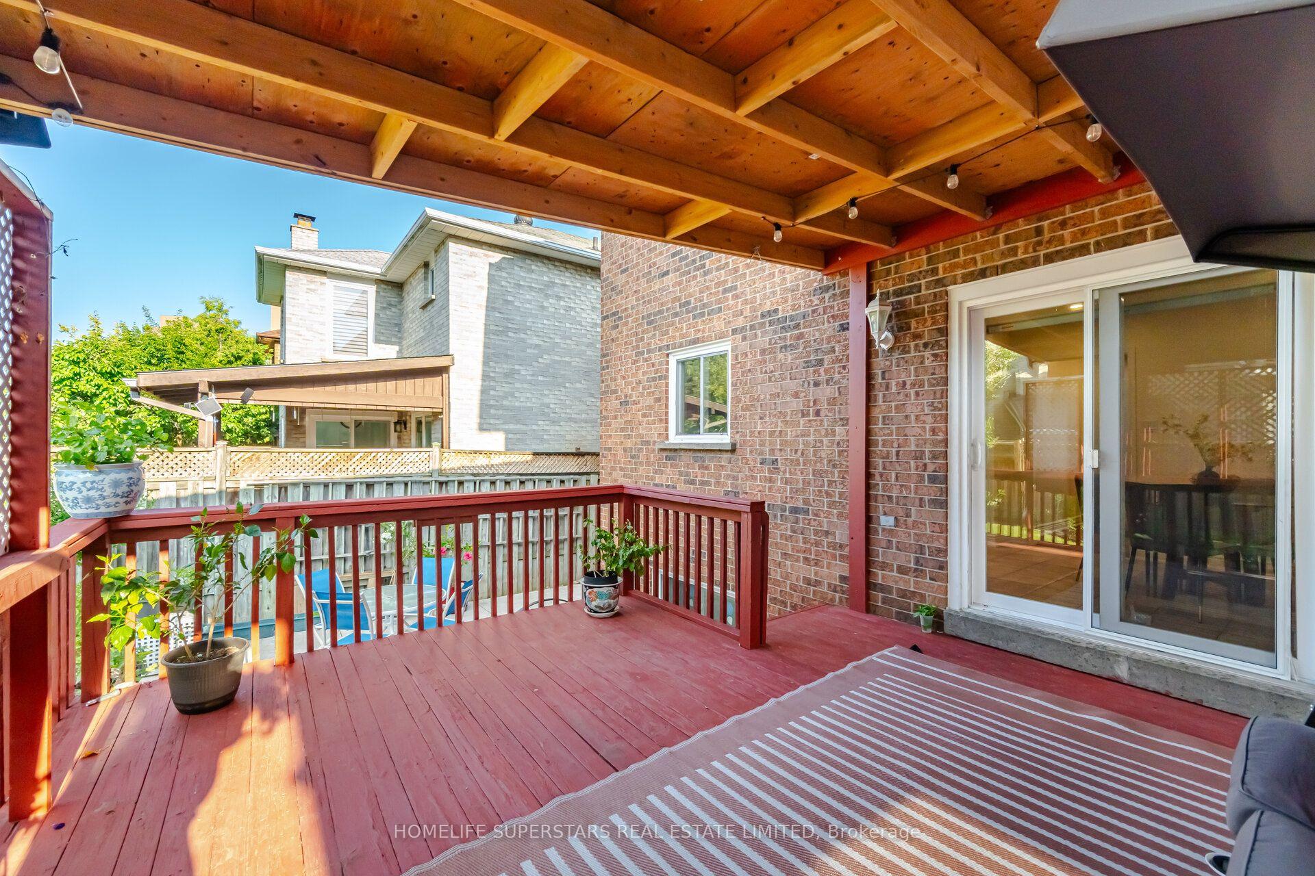 Photo 25 of 177 Surbray Grove, Mississauga, Fairview — HOMEH