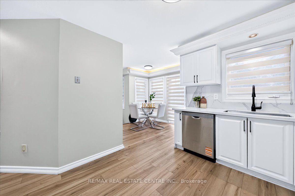 Photo 21 of 257 Wright Crescent, Ajax, Central — HOMEH