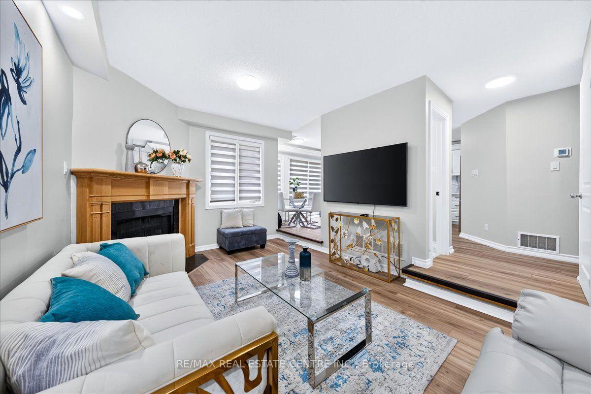 Photo 24 of 257 Wright Crescent, Ajax, Central — HOMEH
