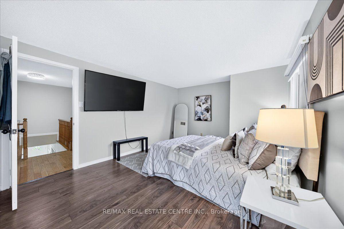 Photo 31 of 257 Wright Crescent, Ajax, Central — HOMEH