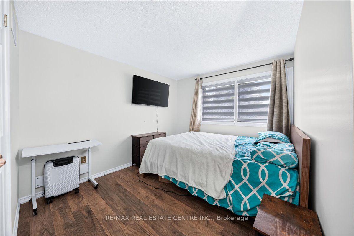 Photo 33 of 257 Wright Crescent, Ajax, Central — HOMEH