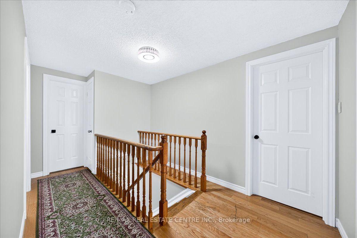 Photo 36 of 257 Wright Crescent, Ajax, Central — HOMEH