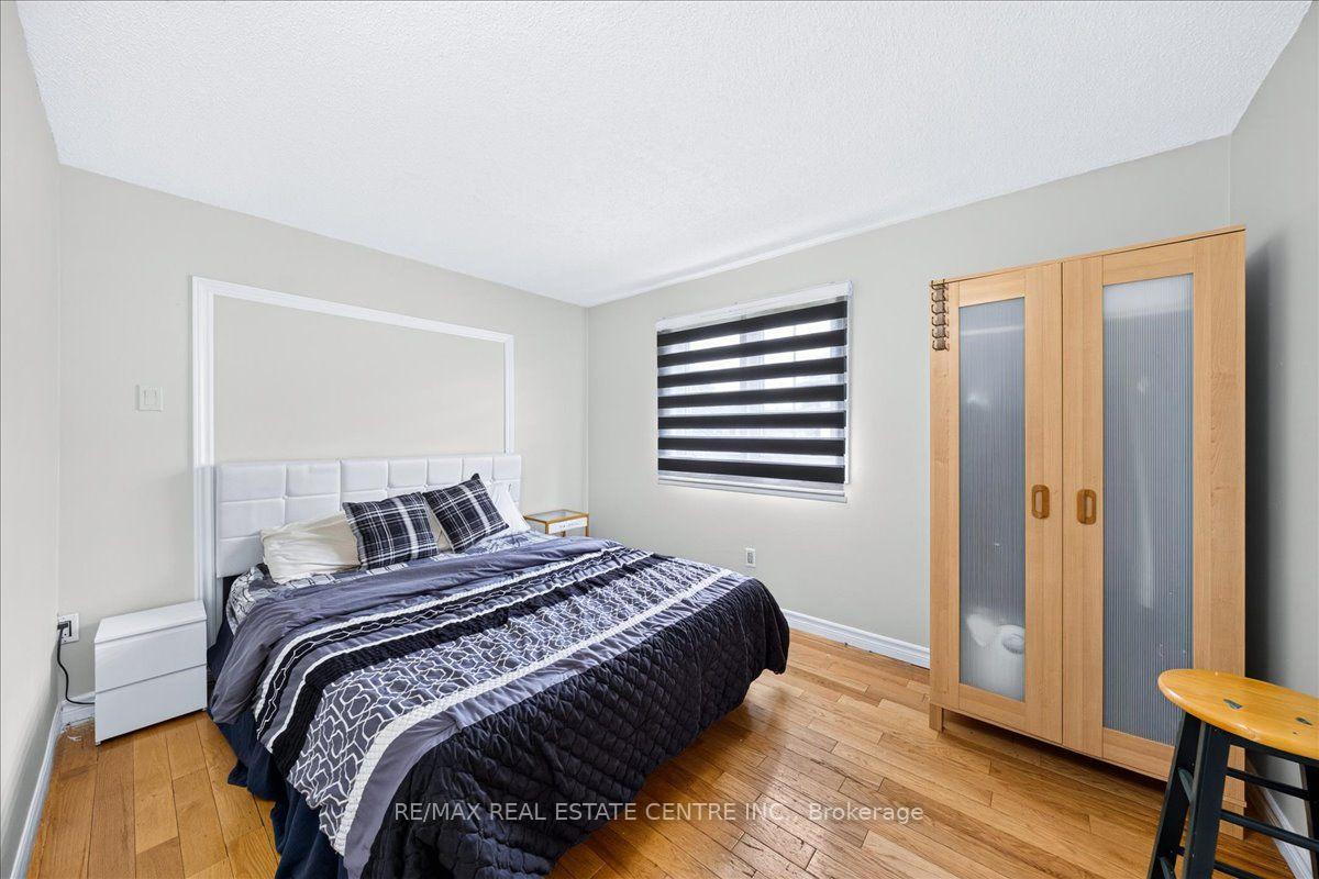 Photo 38 of 257 Wright Crescent, Ajax, Central — HOMEH