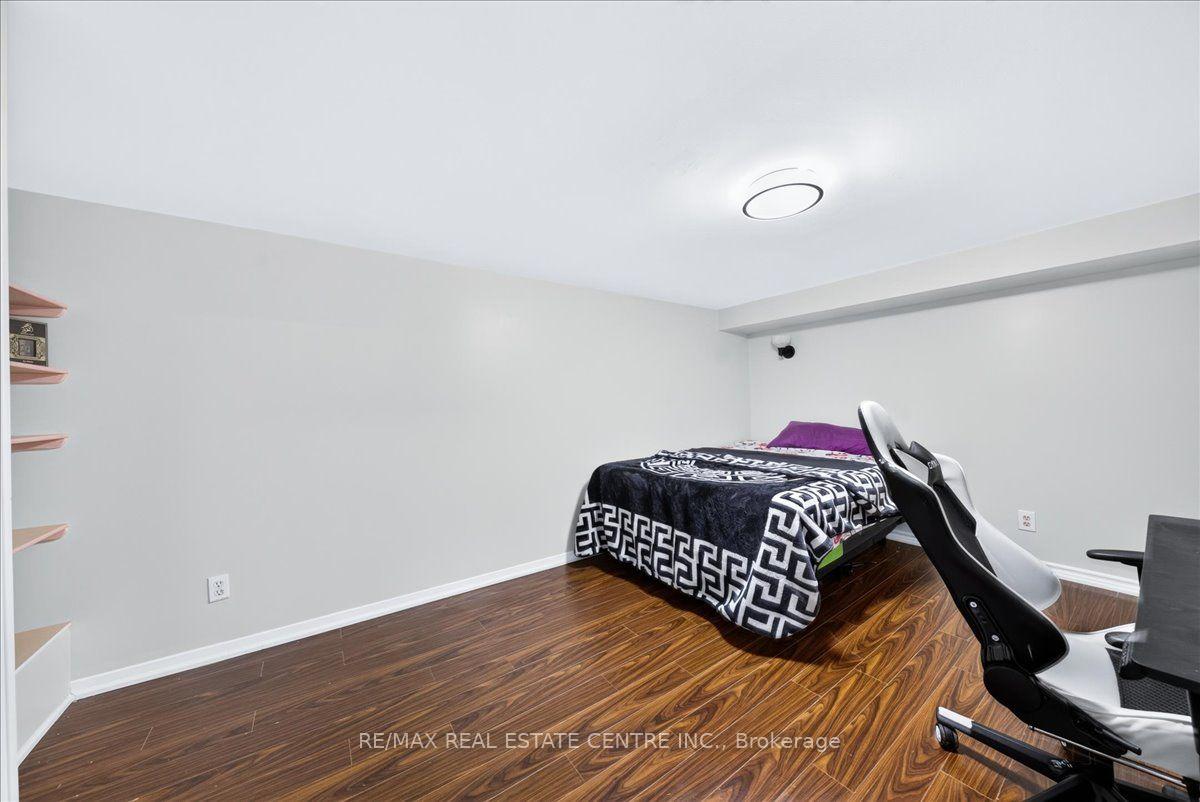 Photo 44 of 257 Wright Crescent, Ajax, Central — HOMEH