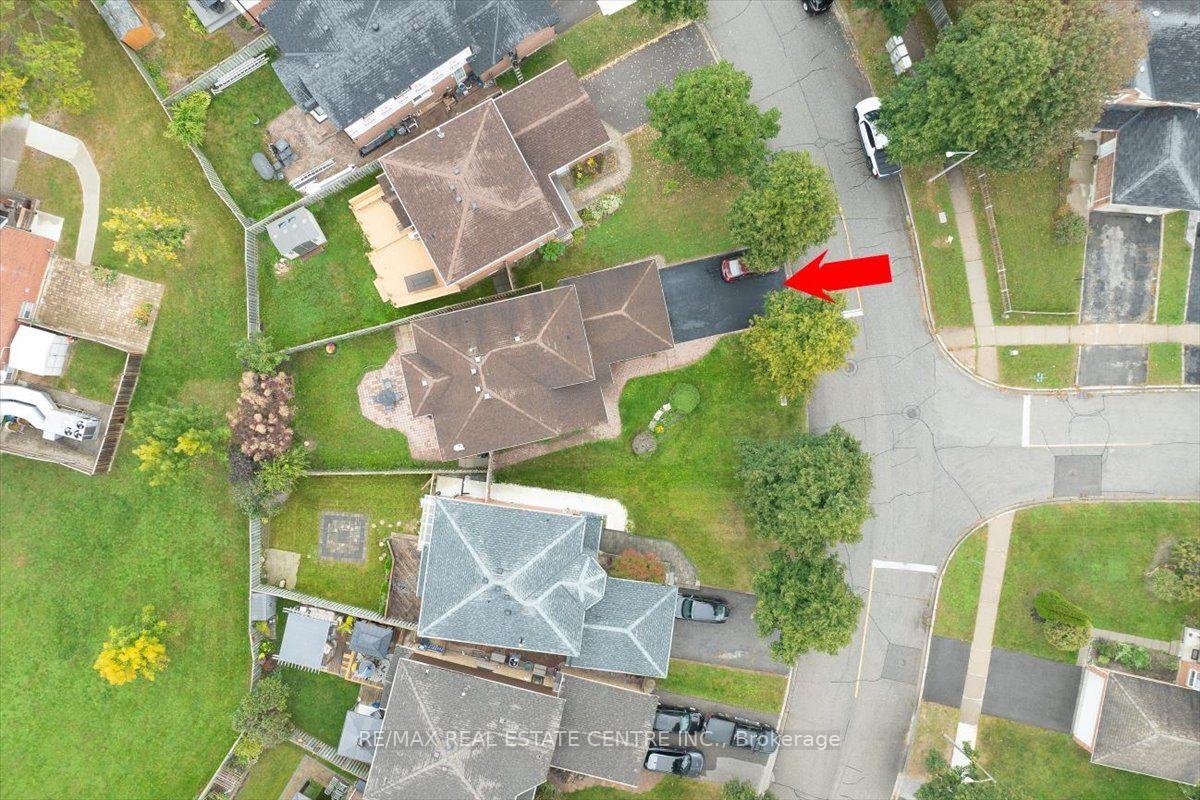 Photo 46 of 257 Wright Crescent, Ajax, Central — HOMEH
