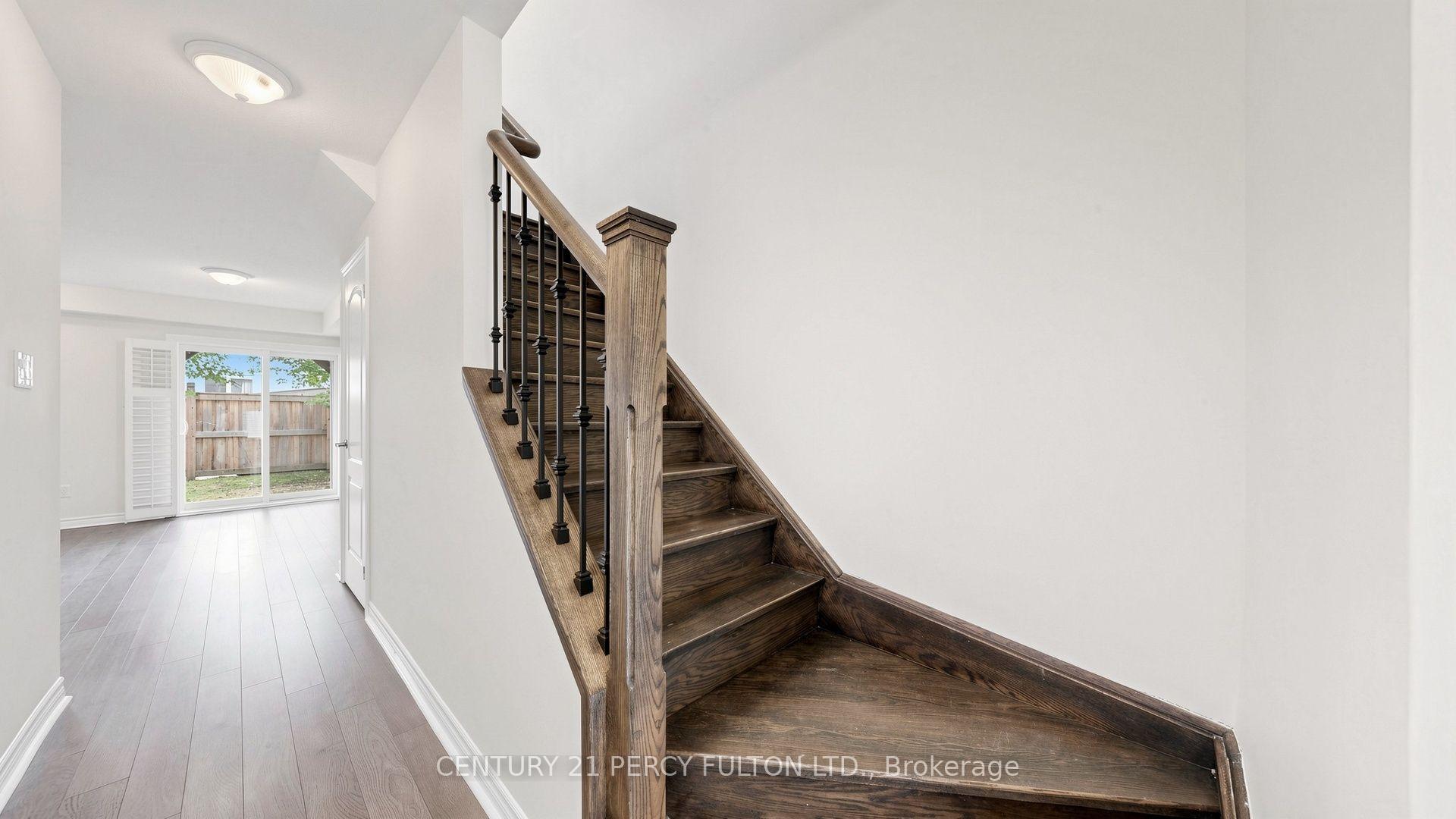 Photo 7 of 64 Ferris Square, Clarington, Courtice — HOMEH