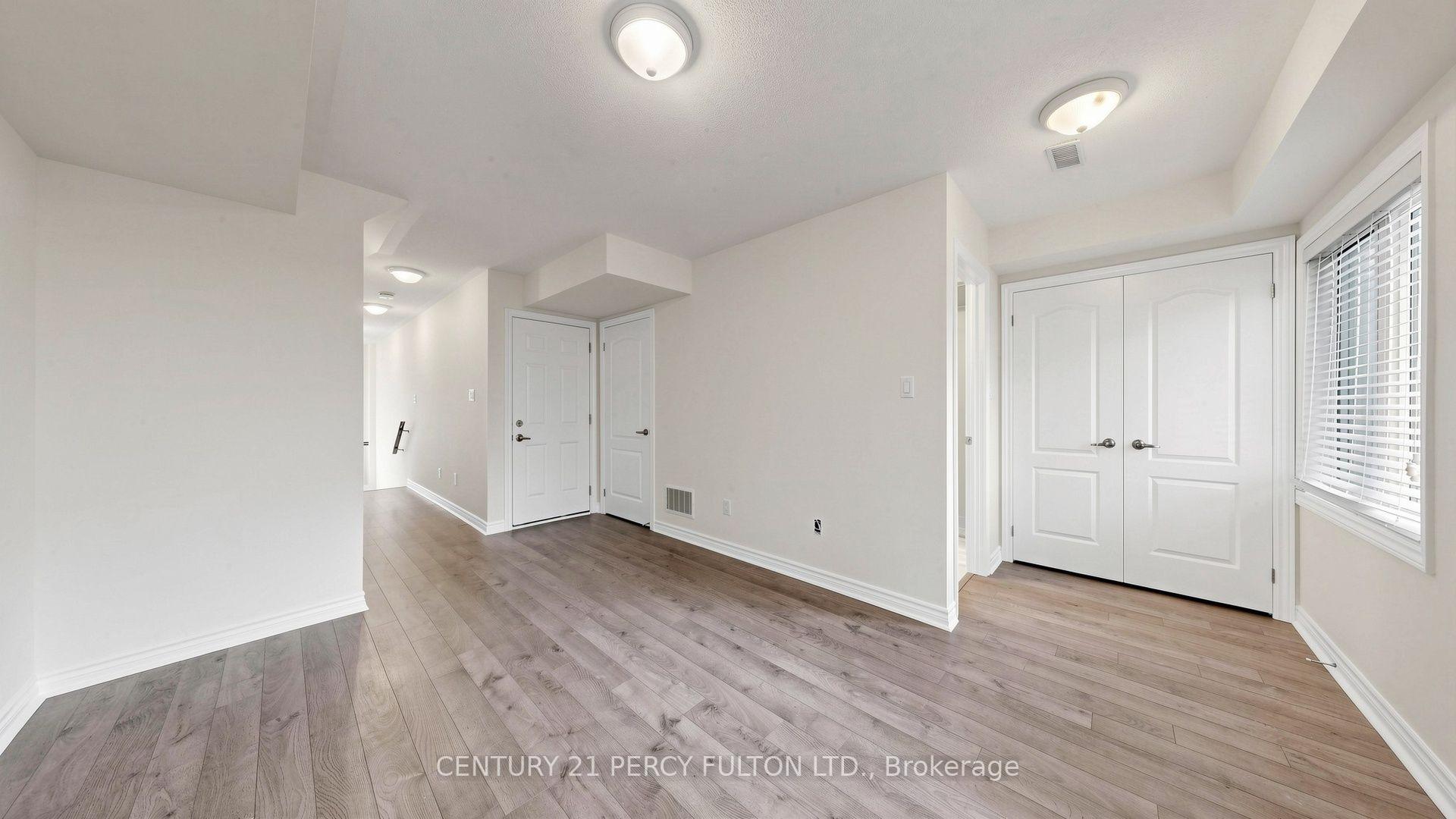 Photo 9 of 64 Ferris Square, Clarington, Courtice — HOMEH