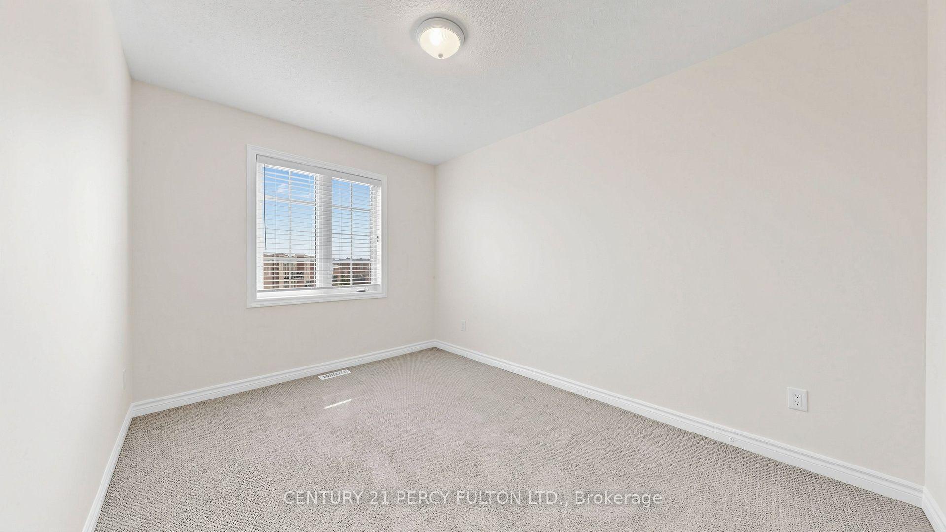 Photo 30 of 64 Ferris Square, Clarington, Courtice — HOMEH