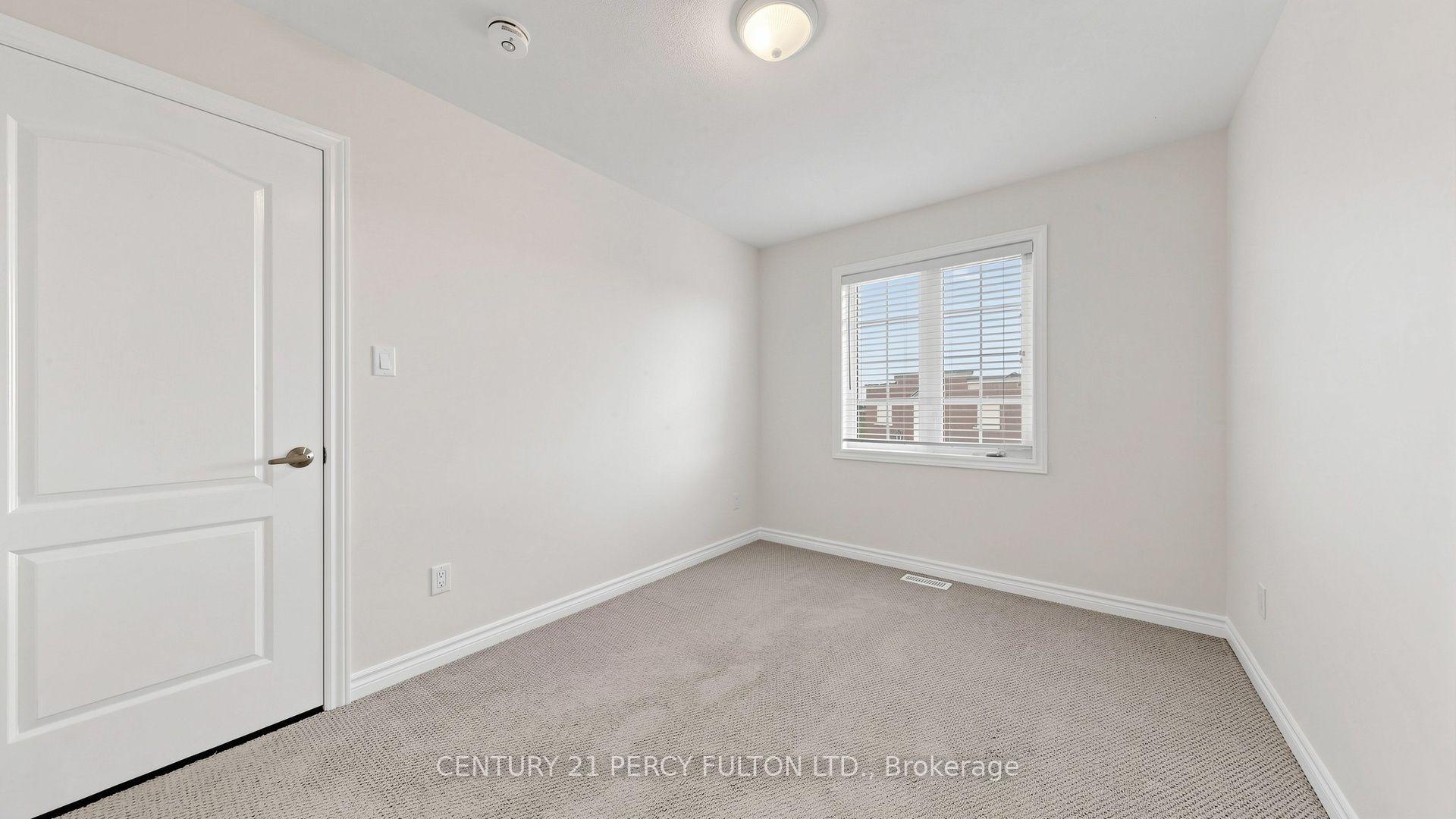 Photo 33 of 64 Ferris Square, Clarington, Courtice — HOMEH