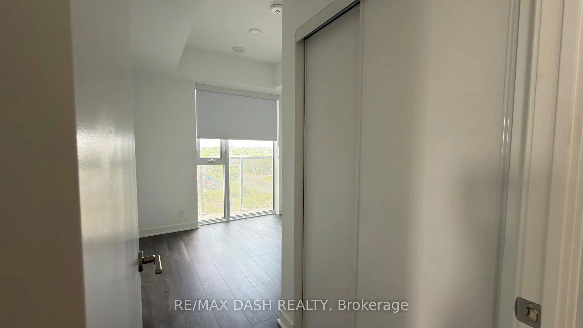 Photo 14 of Unit 1418, 6 Flavelle Trail, Vaughan, Steeles West Industrial — HOMEH
