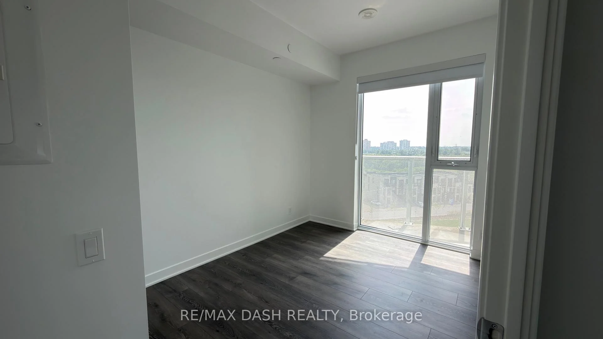 Photo 22 of Unit 1418, 6 Flavelle Trail, Vaughan, Steeles West Industrial — HOMEH