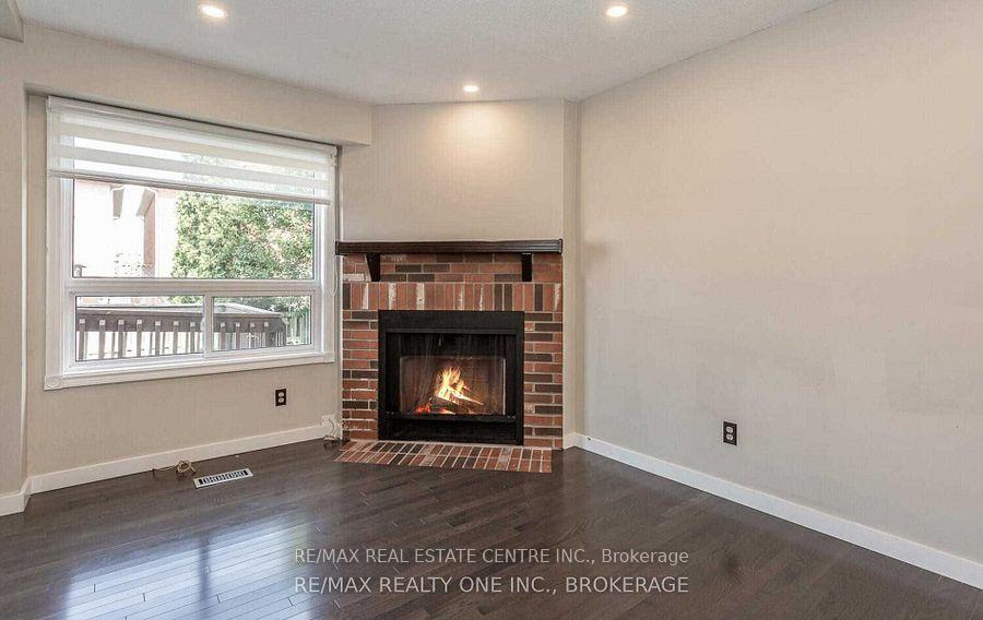 Photo 9 of Unit Upper, 1051 Blizzard Road, Mississauga, East Credit — HOMEH