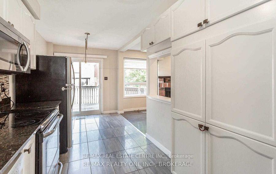 Photo 13 of Unit Upper, 1051 Blizzard Road, Mississauga, East Credit — HOMEH