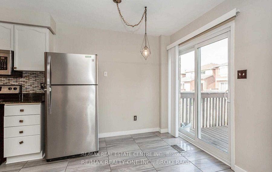 Photo 15 of Unit Upper, 1051 Blizzard Road, Mississauga, East Credit — HOMEH