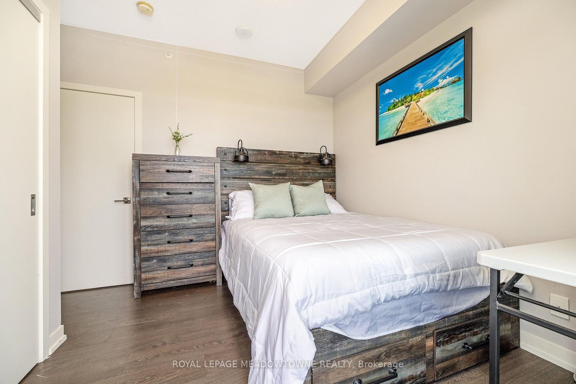 Photo 15 of Unit 1902, 2093 Fairview Street, Burlington, Freeman — HOMEH