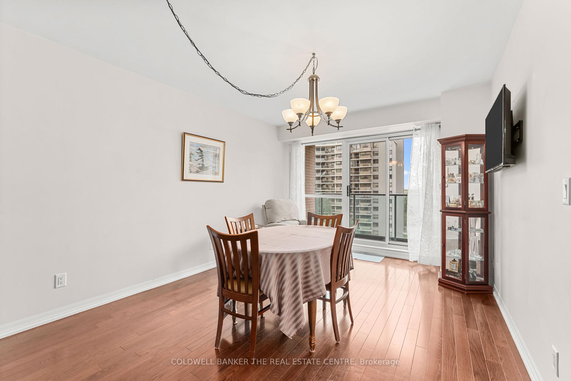 Photo 11 of Unit 711, 1403 Royal York Road, Etobicoke, Humber Heights — HOMEH