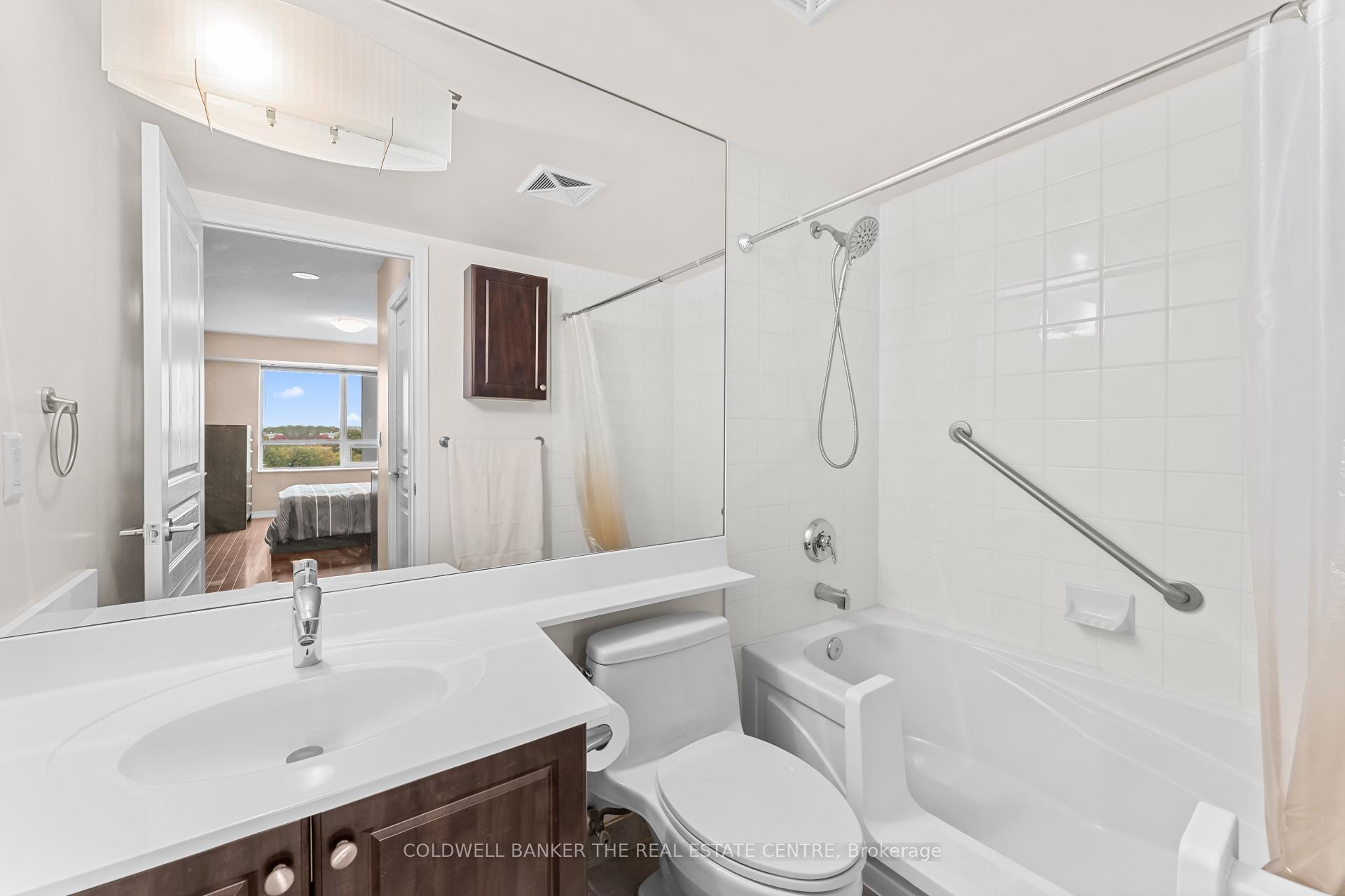 Photo 20 of Unit 711, 1403 Royal York Road, Etobicoke, Humber Heights — HOMEH