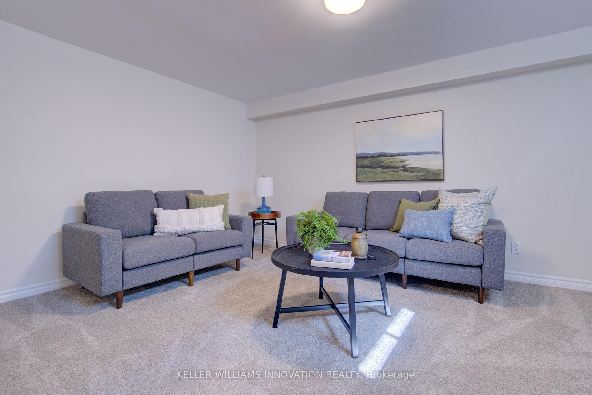 Photo 17 of 39 Connelly Drive, Kitchener, Highland West — HOMEH