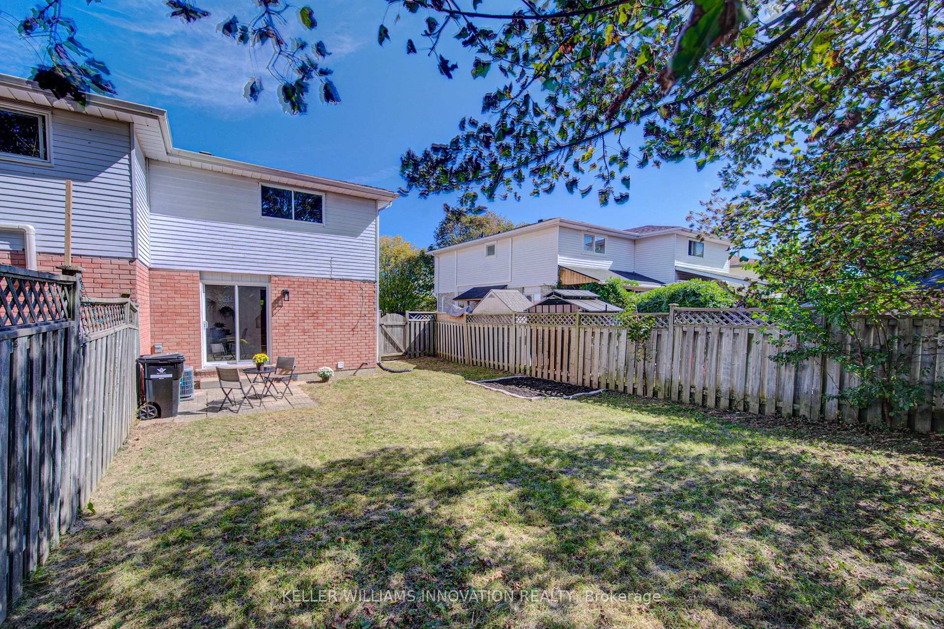 Photo 19 of 39 Connelly Drive, Kitchener, Highland West — HOMEH
