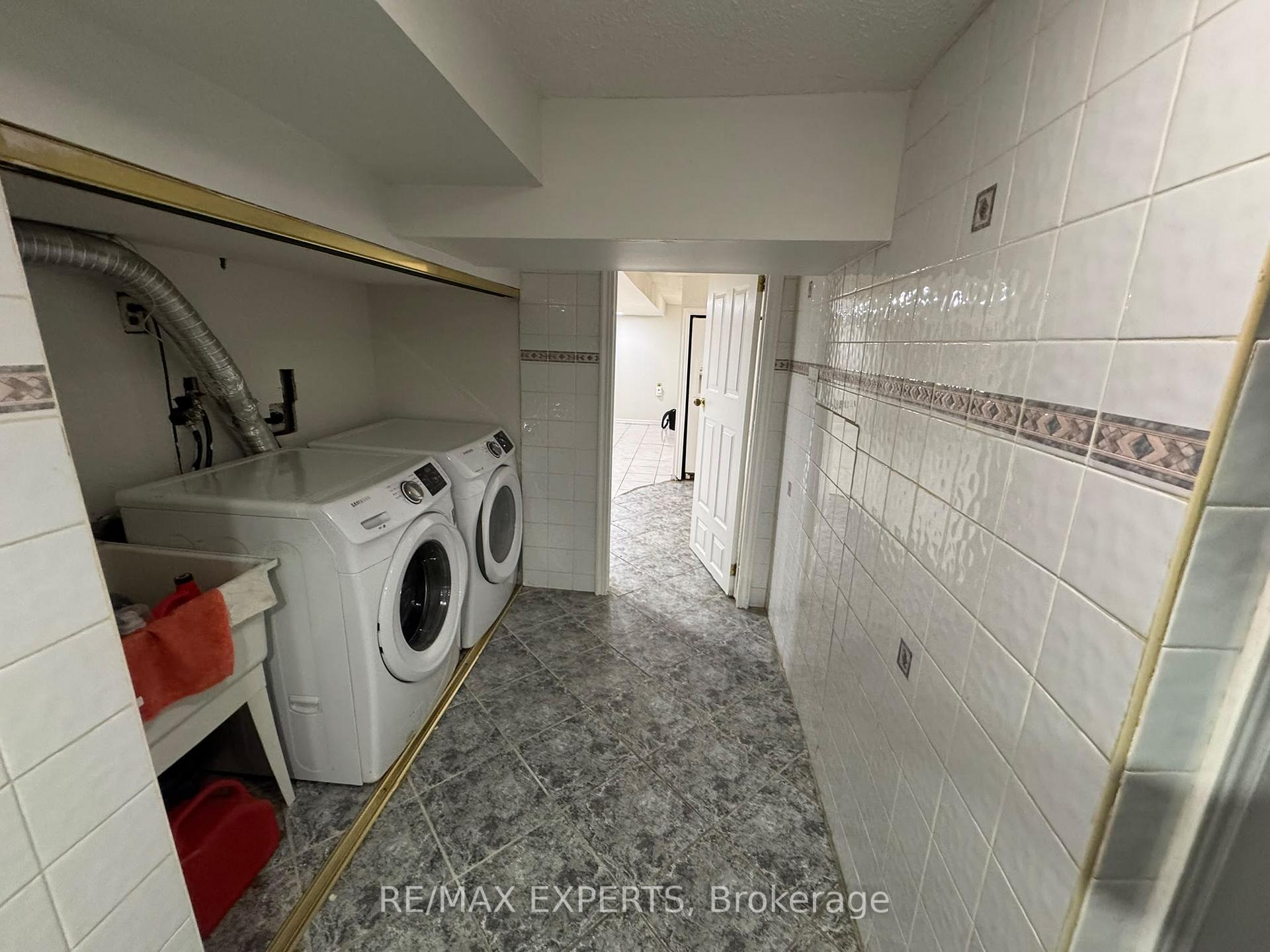 Photo 22 of 16 Bridgenorth Crescent, Etobicoke, Thistletown-Beaumonde Heights — HOMEH