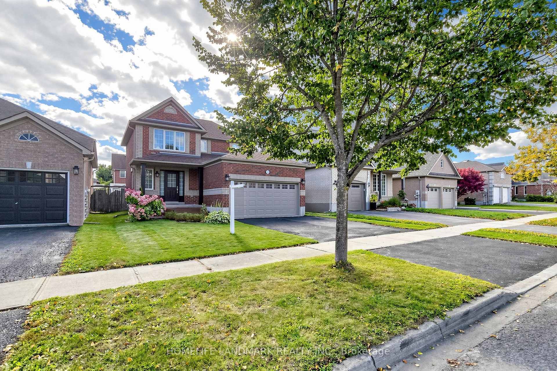 Photo 2 of 109 Tunbridge Road, Barrie, Georgian Drive — HOMEH