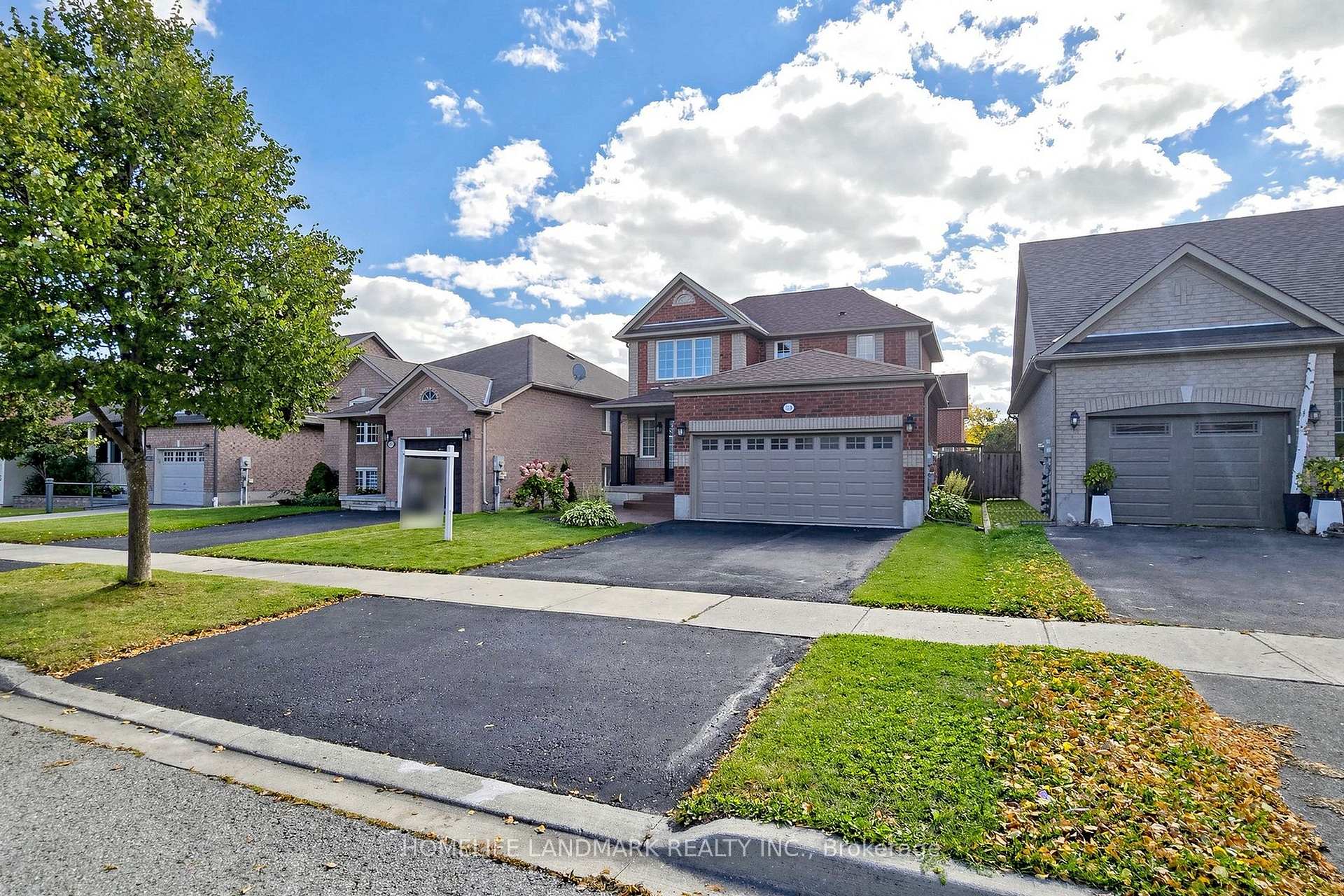 Photo 3 of 109 Tunbridge Road, Barrie, Georgian Drive — HOMEH