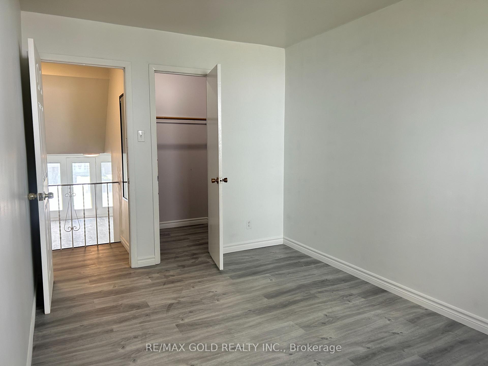 Photo 29 of 38 Achill Crescent, Mississauga, Fairview — HOMEH