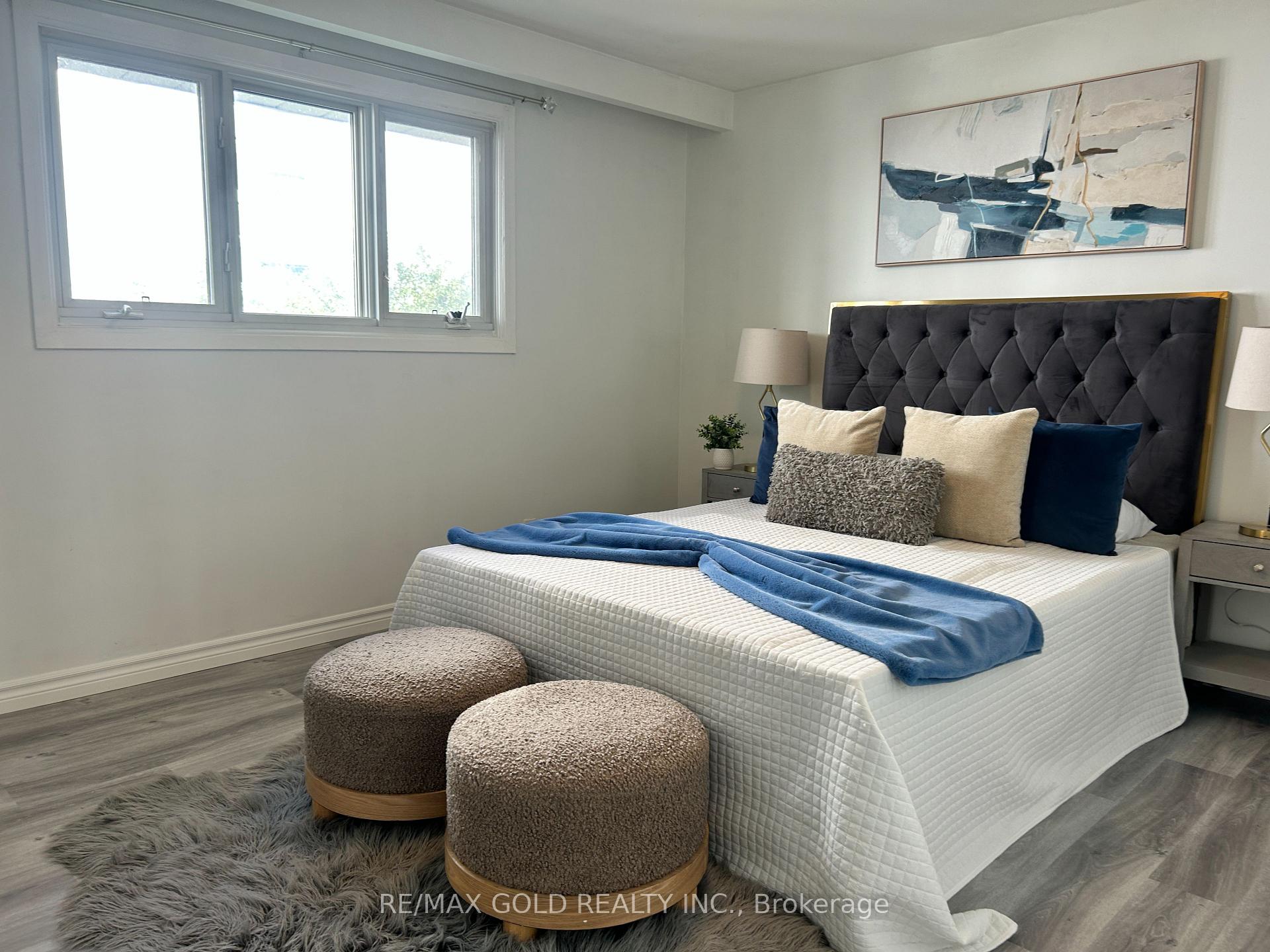 Photo 20 of 38 Achill Crescent, Mississauga, Fairview — HOMEH