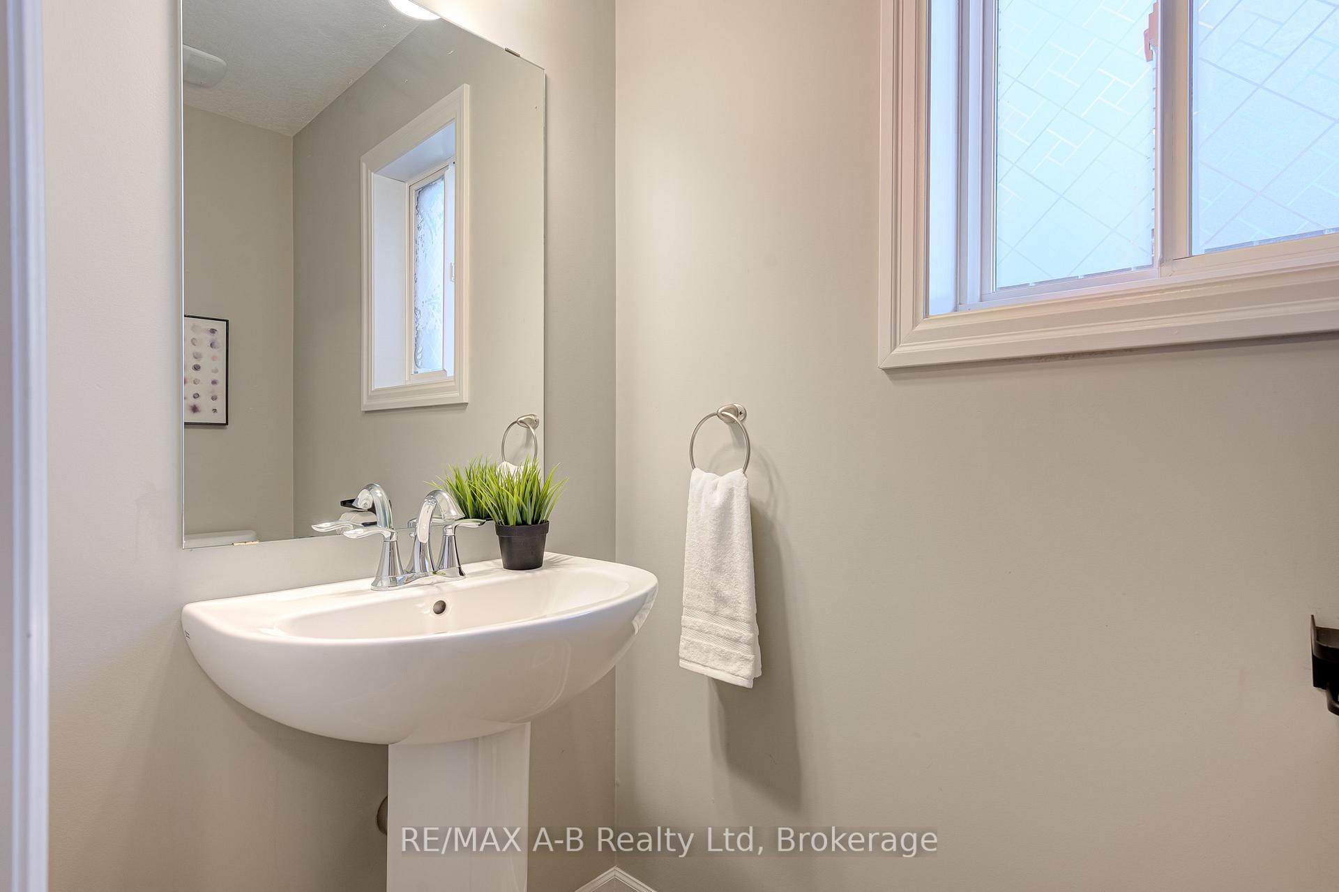 Photo 9 of 88 Davidson Drive, Stratford — HOMEH