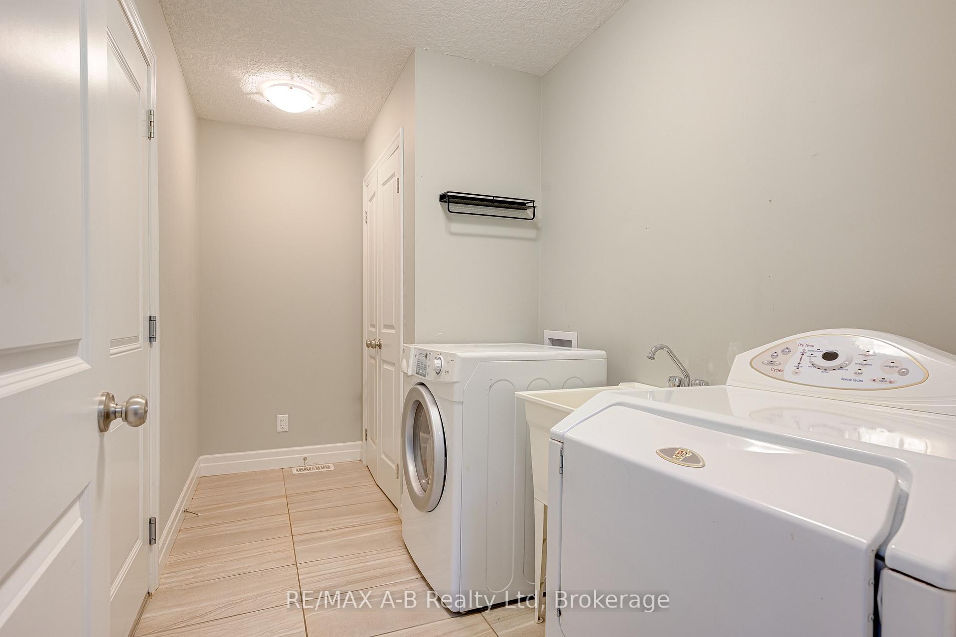 Photo 18 of 88 Davidson Drive, Stratford — HOMEH