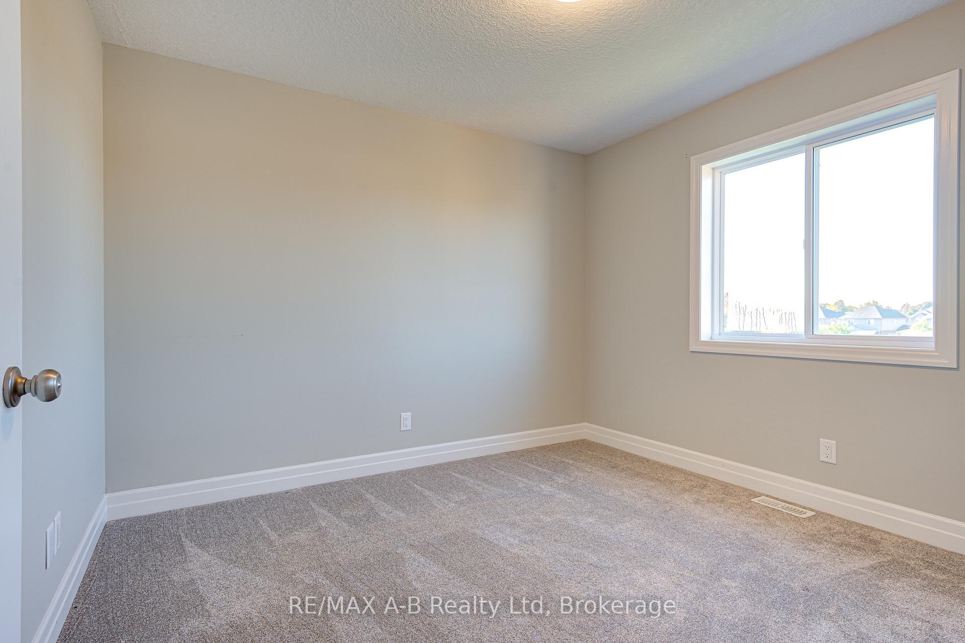 Photo 27 of 88 Davidson Drive, Stratford — HOMEH