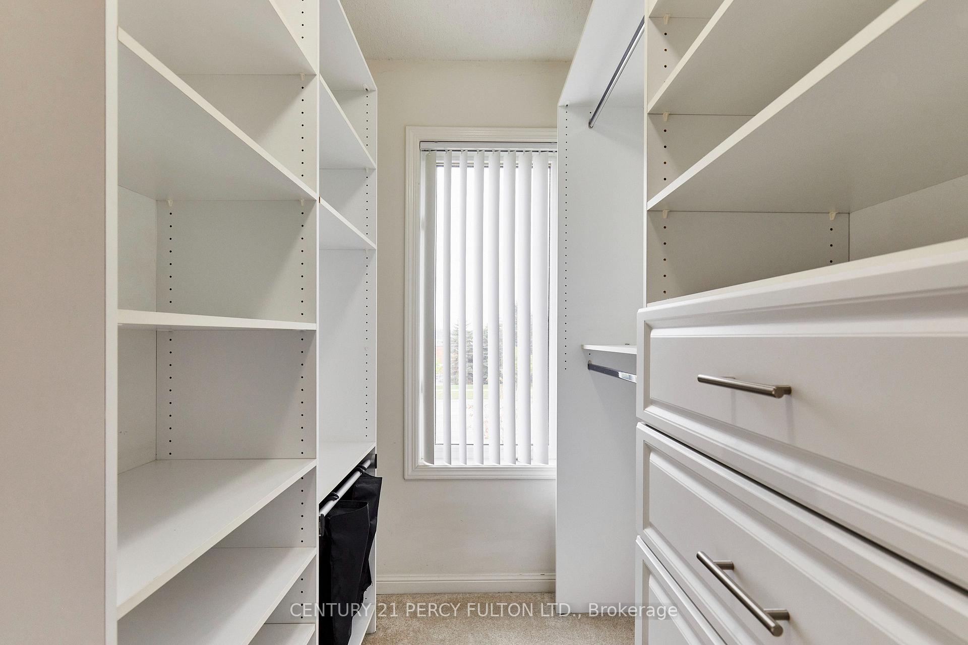Photo 5 of 15951 Bayview Avenue, Aurora, Bayview Northeast — HOMEH