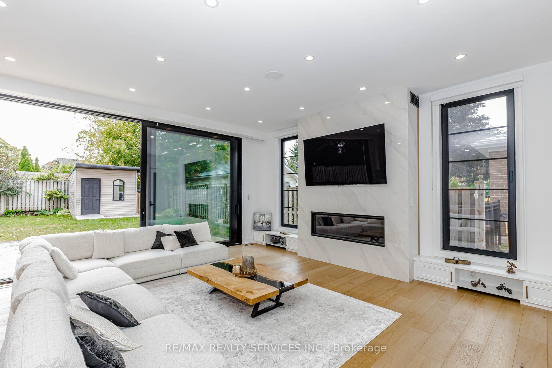 Photo 9 of 94 Vista Boulevard, Mississauga, Streetsville — HOMEH