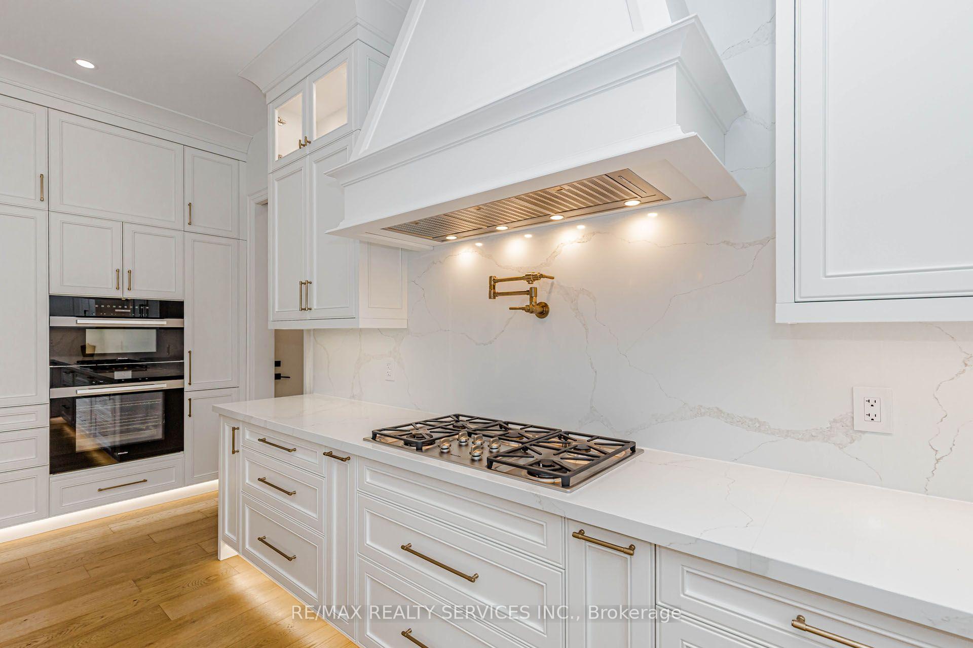Photo 16 of 94 Vista Boulevard, Mississauga, Streetsville — HOMEH