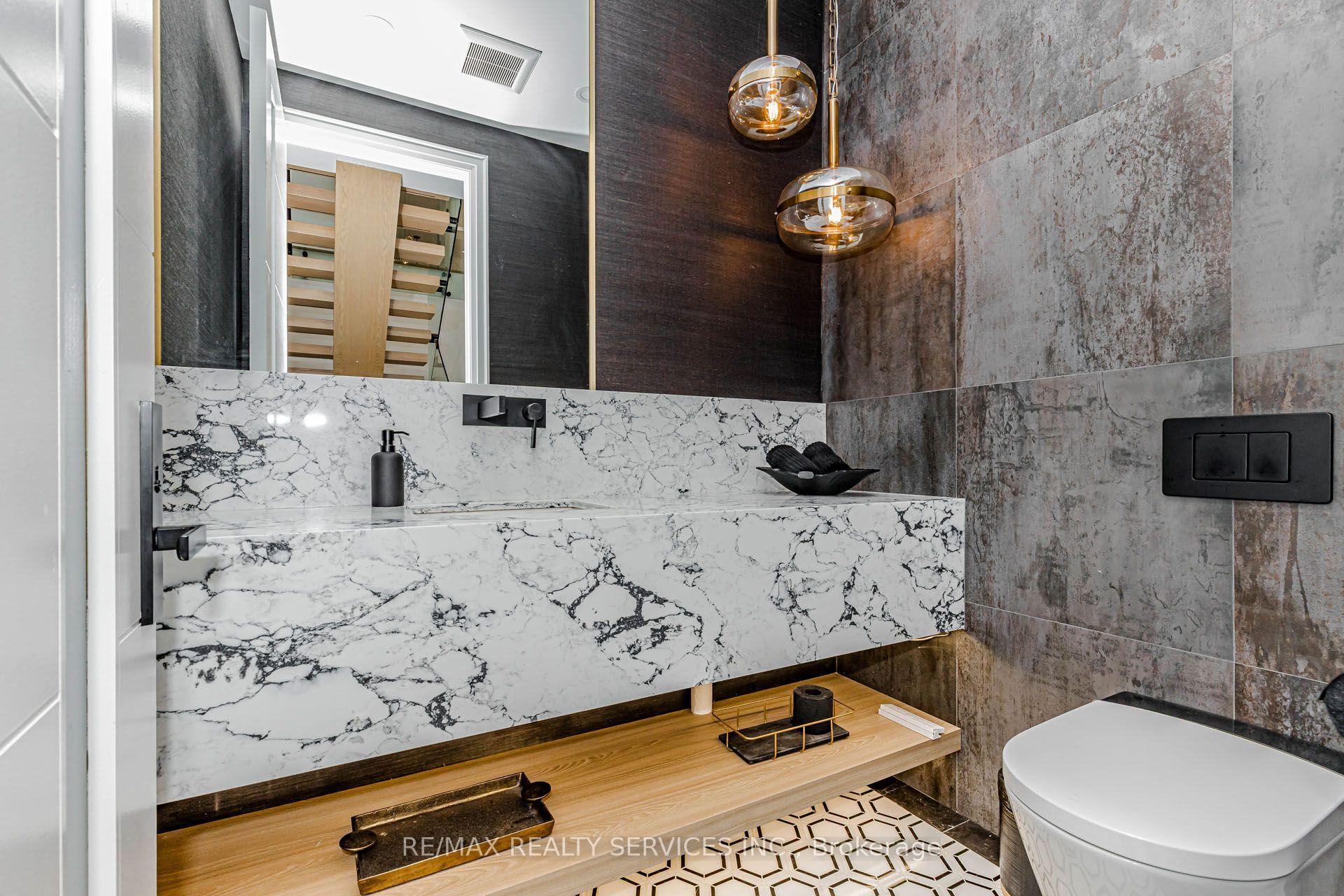 Photo 20 of 94 Vista Boulevard, Mississauga, Streetsville — HOMEH