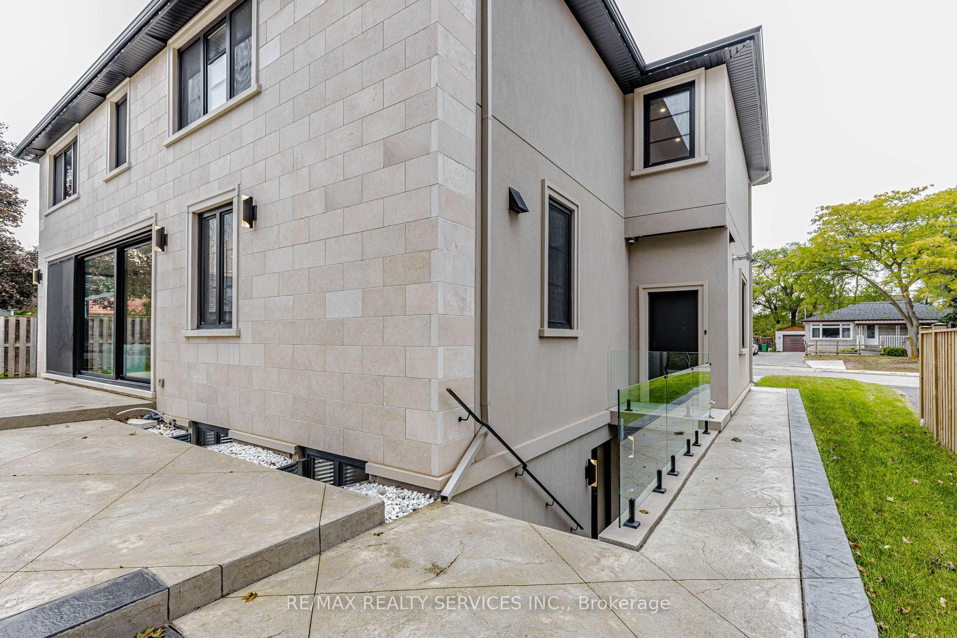 Photo 44 of 94 Vista Boulevard, Mississauga, Streetsville — HOMEH