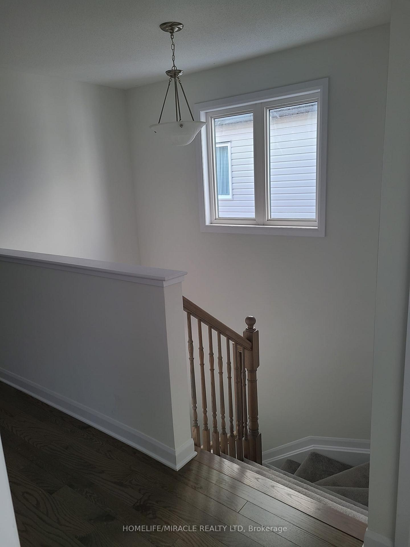 Photo 8 of 231 Clonrush Way, Ottawa, Kanata - Kanata Lakes/Heritage Hills — HOMEH