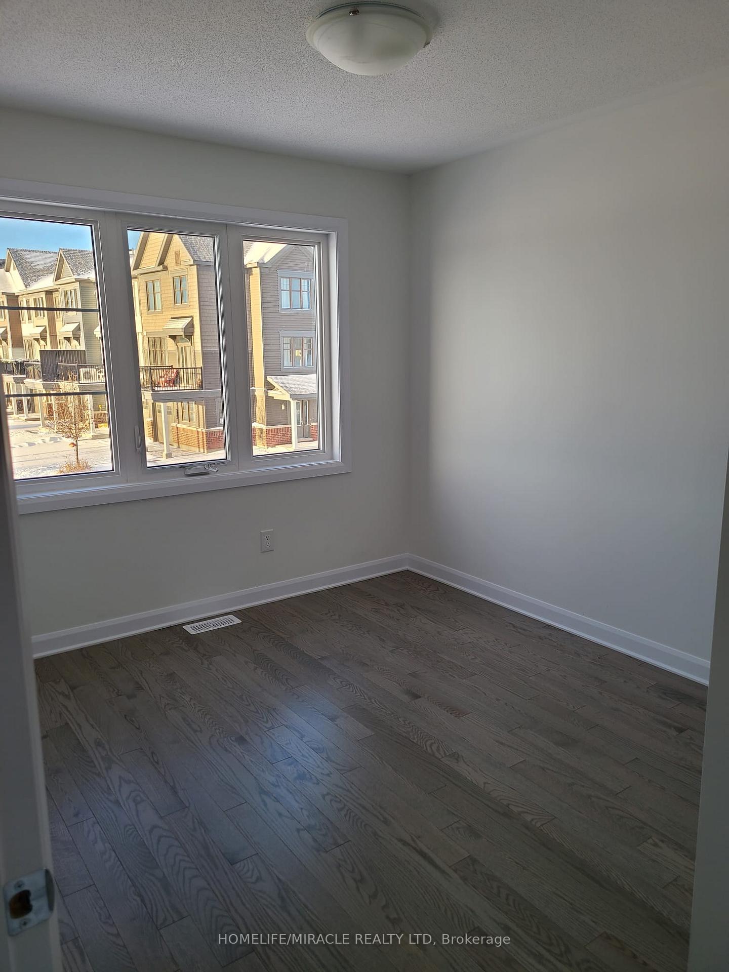 Photo 12 of 231 Clonrush Way, Ottawa, Kanata - Kanata Lakes/Heritage Hills — HOMEH