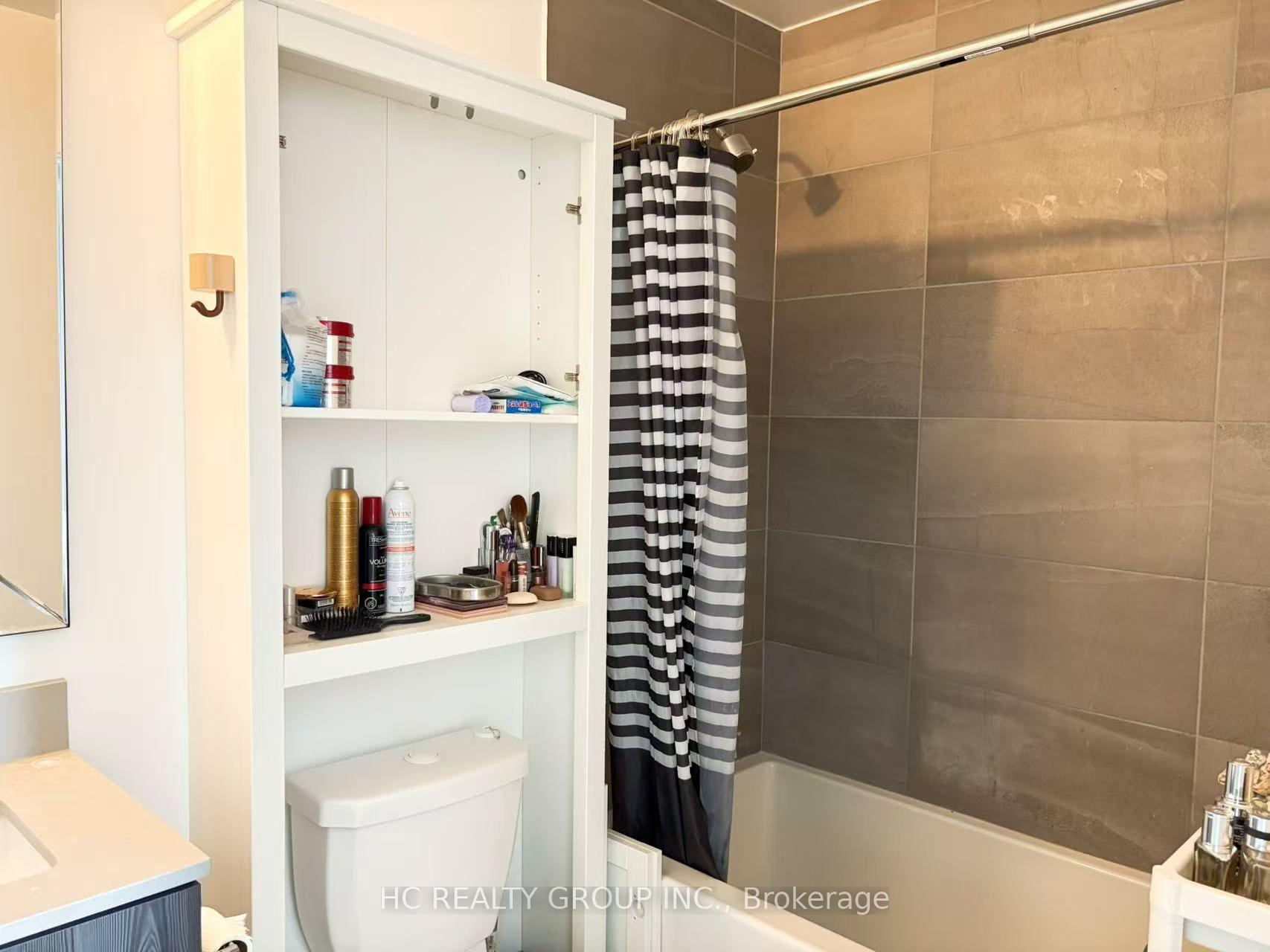 Photo 15 of 56 forest manor Road, North York, Henry Farm — HOMEH