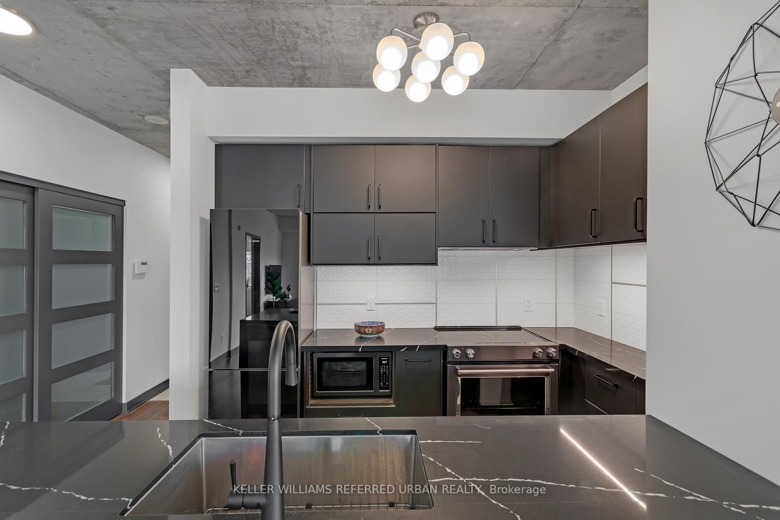 Photo 7 of Unit 710, 400 Wellington Street W, Toronto, Waterfront Communities — HOMEH